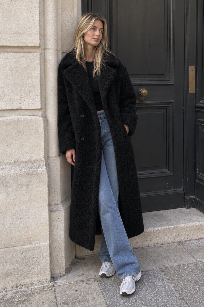 Anne Teddy Coat — Black